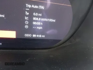 2022 Polestar 2 z VIN LPSED3KA7NL059630, wystawiony jako IAAI lot #41489411 z przebiegiem 80 418 mil mil oraz . Historia ofert i sprzedaży dostępna na DreamBid. Obrazek 14.