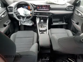 2024 Dodge Hornet R/T z VIN ZACPDFCW9R3A33146, wystawiony jako Copart lot #59119115 z przebiegiem 17 007 mil mil oraz Nie do naprawy • Non repairable. Historia ofert i sprzedaży dostępna na DreamBid. Obrazek 8.