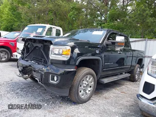 2019 GMC Sierra 2500HD Denali с VIN 1GT12SEY2KF234777, выставлен на аукционе IAAI как лот 42198892 с пробегом 31 836 миль миль и . История ставок и продаж доступна на DreamBid. Изображение 18.
