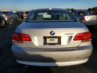 2010 BMW 3 Series 328i with VIN WBAWV1C58AP124404, listed as a Copart auction lot 78420784 with 113,597 mi miles and Clean Title. Bid and sale history available at carsss.com. Image 6.