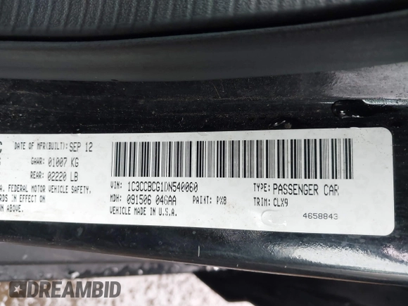 2013 Chrysler 200 Limited with VIN 1C3CCBCG1DN540060, listed as a IAAI auction lot 41508685 with 152,296 mi miles. Bid and sale history available at carsss.com. Image 9.