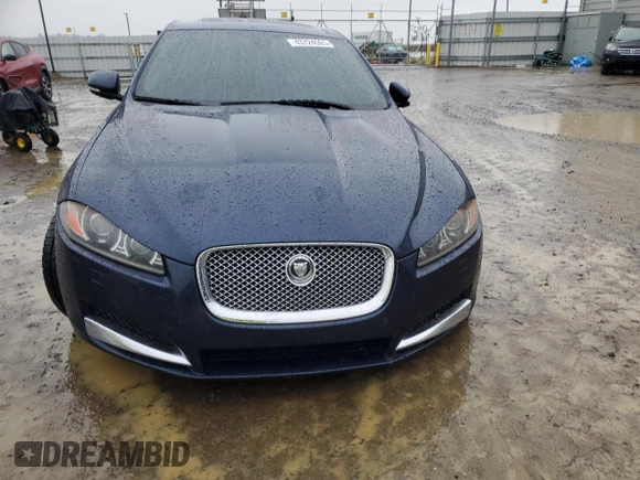2012 Jaguar XF z VIN SAJWA0FB3CLS49929, wystawiony jako Copart lot #43724565 z przebiegiem 103 457 mil mil oraz Szkody całkowita. Historia ofert i sprzedaży dostępna na DreamBid. Obrazek 5.
