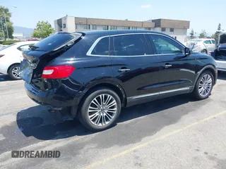 2016 Lincoln MKX Reserve z VIN 2LMTJ6LP1GBL74874, wystawiony jako IAAI lot #42375170 z przebiegiem 87 512 mil mil oraz . Historia ofert i sprzedaży dostępna na DreamBid. Obrazek 4.