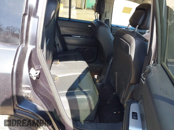 2014 Jeep Compass Limited with VIN 1C4NJDCB5ED700913, listed as a IAAI auction lot 41821956 with 175,312 mi miles. Bid and sale history available at carsss.com. Image 8.
