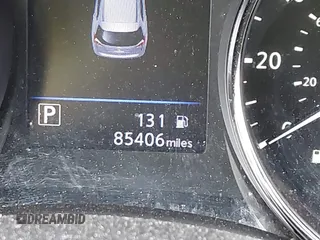 2018 Nissan Rogue SV z VIN KNMAT2MV7JP579770, wystawiony jako IAAI lot #41711131 z przebiegiem 85 406 mil mil oraz . Historia ofert i sprzedaży dostępna na DreamBid. Obrazek 16.