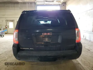 2015 GMC Yukon XL SLT z VIN 1GKS2HKC2FR135014, wystawiony jako Copart lot #55477295 z przebiegiem 144 101 mil mil oraz Czysty tytuł • Clean title. Historia ofert i sprzedaży dostępna na DreamBid. Obrazek 6.