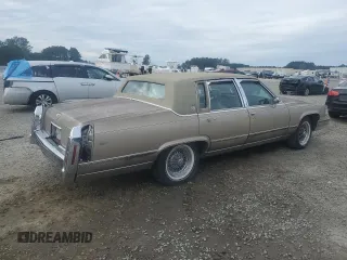 1990 Cadillac Brougham z VIN 1G6DW54Y1LR710024, wystawiony jako Copart lot #88406975 z przebiegiem 183 170 mil mil oraz Tytuł czysty. Historia ofert i sprzedaży dostępna na DreamBid. Obrazek 3.