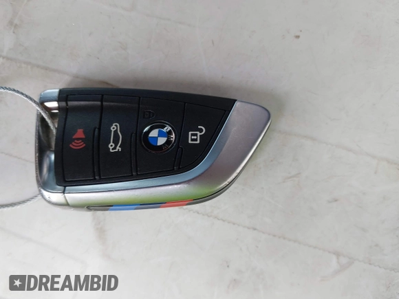2017 BMW X5 xDrive50i с VIN 5UXKR6C3XH0J85028, выставлен на аукционе IAAI как лот 41889220 с пробегом 107 105 миль миль и . История ставок и продаж доступна на DreamBid. Изображение 11.