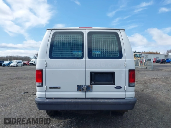 2006 Ford Econoline Cargo with VIN 1FTRE14W16DA52672, listed as a IAAI auction lot 41849776 with 200,276 mi miles. Bid and sale history available at carsss.com. Image 16.