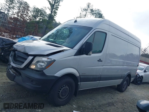 2016 Mercedes-Benz Sprinter Cargo with VIN WD3PE7DD0GP204413, listed as a IAAI auction lot 41503035 with 184,000 mi miles. Bid and sale history available at carsss.com. Image 14.