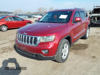 2013 Jeep Grand Cherokee Laredo with VIN 1C4RJEAG9DC538259, listed as a IAAI auction lot 41832676 with 143,000 mi miles. Bid and sale history available at carsss.com. Image 17.