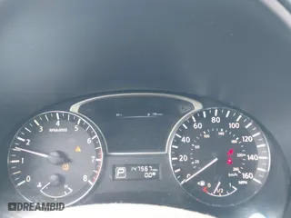 2015 Nissan Altima 2.5 with VIN 1N4AL3AP2FN301492, listed as a IAAI auction lot 41820546 with 147,567 mi miles. Bid and sale history available at carsss.com. Image 7.