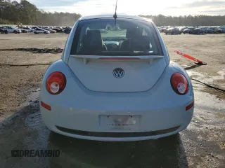 2010 Volkswagen New Beetle Coupe with VIN 3VWPW3AG9AM035531, listed as a Copart auction lot 88173475 with 84,677 mi miles and Salvage Title. Bid and sale history available at carsss.com. Image 6.