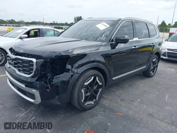 2025 Kia Telluride S with VIN 5XYP6DGC8SG590319, listed as a IAAI auction lot 42625086 with 14,392 mi miles and . Bid and sale history available at DreamBid. Image 6.
