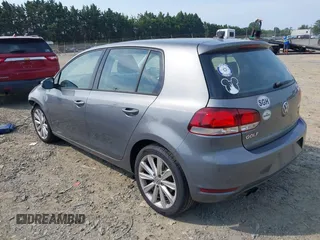 2014 Volkswagen Golf TDI w/Sunroof & Nav с VIN WVWDM7AJ7EW006825, выставлен на аукционе IAAI как лот 42505465 с пробегом 81 833 миль миль и . История ставок и продаж доступна на DreamBid. Изображение 3.