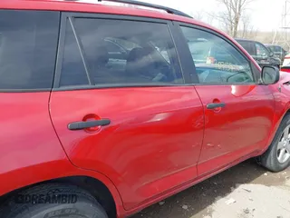 2006 Toyota RAV4 with VIN JTMZD33V966009113, listed as a IAAI auction lot 41770759 with 88,953 mi miles. Bid and sale history available at carsss.com. Image 13.