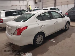 2012 Nissan Versa S with VIN 3N1CN7AP0CL885524, listed as a IAAI auction lot 41961850 with 167,906 mi miles. Bid and sale history available at carsss.com. Image 4.