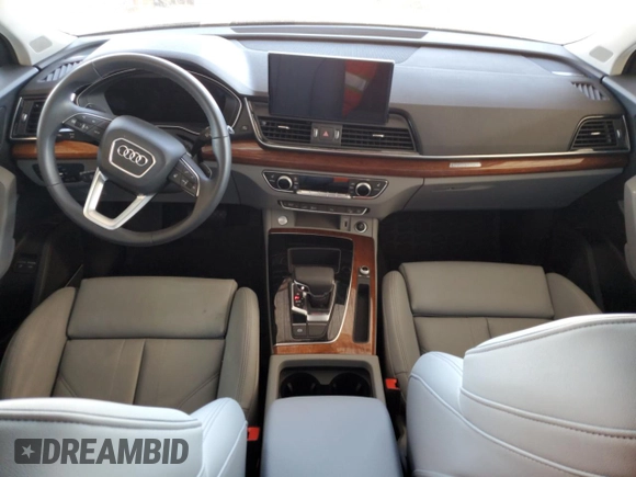 2023 Audi Q5 S line Premium Plus with VIN WA1E2AFY8P2128031, listed as a Copart auction lot 82355774 with 23,909 mi miles and Clean title. Bid and sale history available at DreamBid. Image 8.