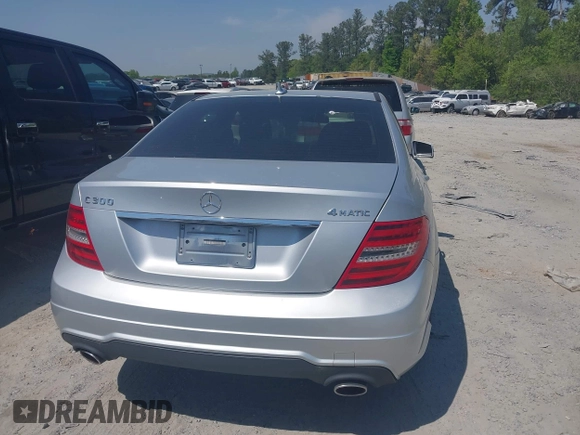 2012 Mercedes-Benz C-Class C 300 Sport with VIN WDDGF8BB2CR205819, listed as a IAAI auction lot 42074242 with 195,359 mi miles. Bid and sale history available at carsss.com. Image 16.