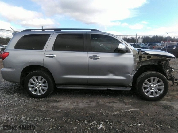 2017 Toyota Sequoia Platinum with VIN 5TDYY5G16HS069257, listed as a IAAI auction lot 41071920 with NaN miles. Bid and sale history available at carsss.com. Image 13.
