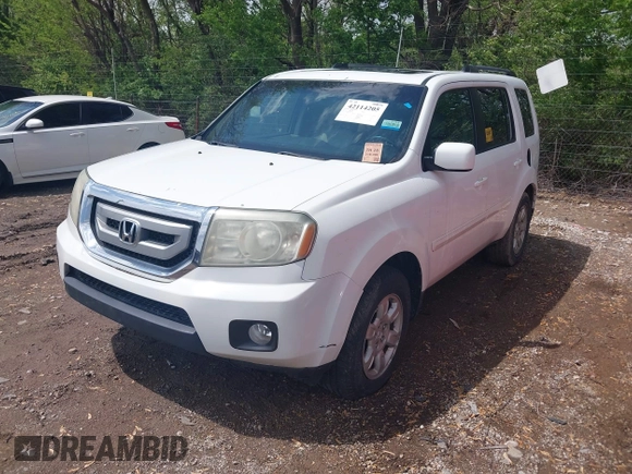 2011 Honda Pilot EX-L with VIN 5FNYF4H58BB085635, listed as a IAAI auction lot 42114205 with 218,399 mi miles. Bid and sale history available at carsss.com. Image 17.