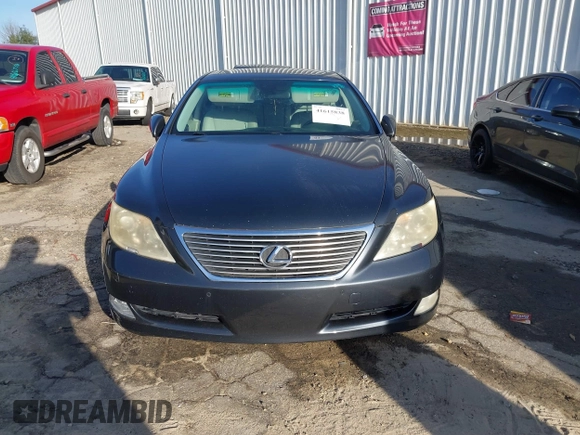 2008 Lexus LS LWB with VIN JTHGL46F885028568, listed as a IAAI auction lot 41615838 with 225,793 mi miles. Bid and sale history available at carsss.com. Image 12.