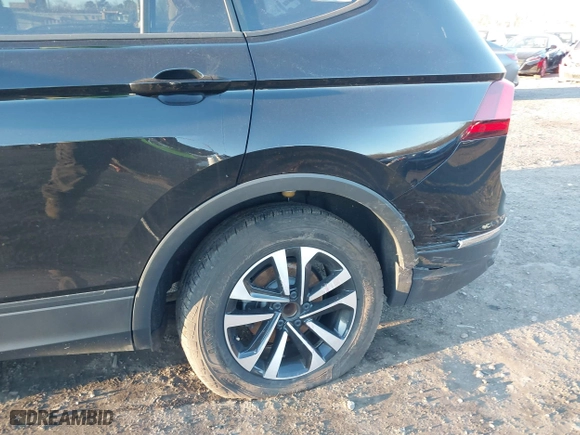2024 Volkswagen Tiguan S with VIN 3VVRB7AX4RM077794, listed as a IAAI auction lot 41245832 with 12,007 mi miles. Bid and sale history available at carsss.com. Image 6.