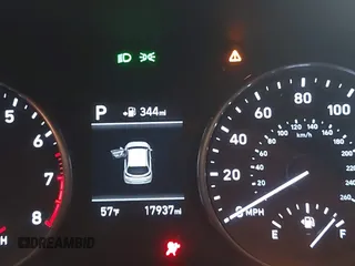 2018 Hyundai Elantra z VIN KMHH35LE0JU029275, wystawiony jako IAAI lot #39288538 z przebiegiem 17 937 mil mil oraz . Historia ofert i sprzedaży dostępna na DreamBid. Obrazek 16.