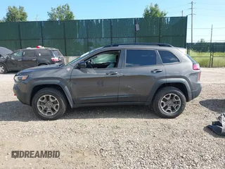 2022 Jeep Cherokee Trailhawk с VIN 1C4PJMBX7ND546193, выставлен на аукционе IAAI как лот 42785874 с пробегом 19 252 миль миль и . История ставок и продаж доступна на DreamBid. Изображение 14.