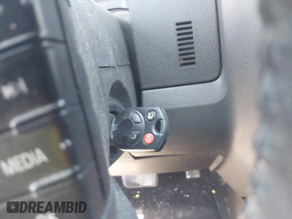 2011 Ford Escape XLT с VIN 1FMCU9DG9BKB50821, выставлен на аукционе IAAI как лот 42050075 с пробегом 101 946 миль миль и . История ставок и продаж доступна на DreamBid. Изображение 11.