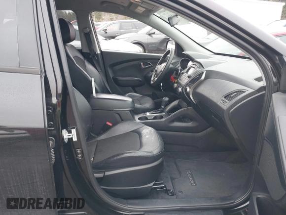 2015 Hyundai Tucson GLS with VIN KM8JT3AF6FU025479, listed as a IAAI auction lot 41498861 with 110,609 mi miles and . Bid and sale history available at DreamBid. Image 5.