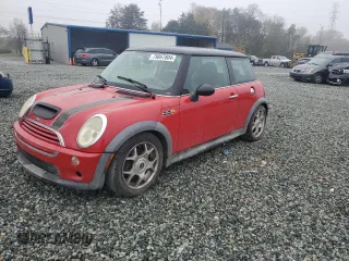 2002 MINI Hardtop S with VIN WMWRE33432TD53455, listed as a Copart auction lot 79867804 with 182,478 mi miles and Salvage Title. Bid and sale history available at DreamBid. Image 1.