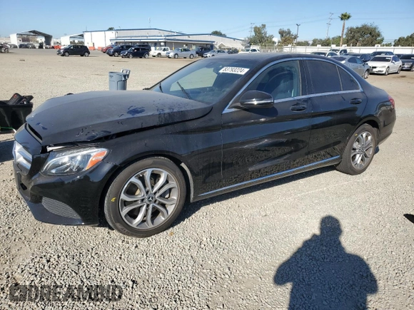 2018 Mercedes-Benz C 300 с VIN 55SWF4JBXJU255515, выставлен на аукционе Copart как лот 83793224 с пробегом 65 542 миль миль и Списание • Salvage title. История ставок и продаж доступна на DreamBid. Изображение 1.
