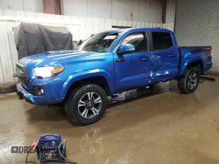 2017 Toyota Tacoma SR5 z VIN 3TMAZ5CN4HM048897, wystawiony jako Copart lot #47882385 z przebiegiem 56 036 mil mil oraz Szkody całkowita. Historia ofert i sprzedaży dostępna na DreamBid. Obrazek 1.