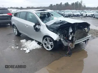 2015 Volvo V60 T5 Drive-E Premier with VIN YV140MEK9F1218549, listed as a IAAI auction lot 41728257 with 131,844 mi miles. Bid and sale history available at carsss.com. Image 1.