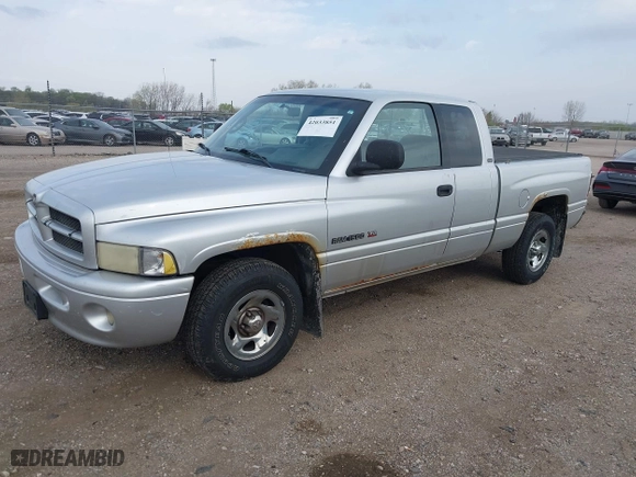 2001 Dodge Ram 1500 with VIN 3B7HC13ZX1G727489, listed as a IAAI auction lot 42033851 with 211,071 mi miles. Bid and sale history available at carsss.com. Image 2.