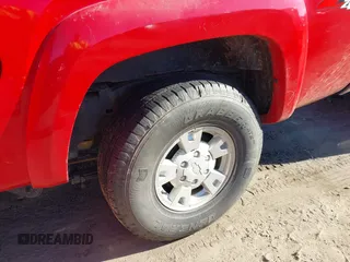 2004 Chevrolet Colorado LS Z71 with VIN 1GCDT196648210468, listed as a IAAI auction lot 41342300 with 206,478 mi miles. Bid and sale history available at carsss.com. Image 16.