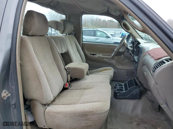 2006 Toyota Tundra with VIN 5TBJU32186S463258, listed as a Copart auction lot 51673625 with 324,757 mi miles and Clean Title. Bid and sale history available at carsss.com. Image 10.