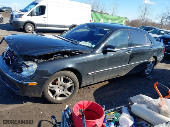 2005 Mercedes-Benz S-Class 5.0L with VIN WDBNG84J15A455944, listed as a IAAI auction lot 41847173 with 111,672 mi miles. Bid and sale history available at carsss.com. Image 2.