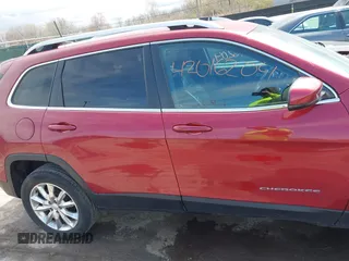2017 Jeep Cherokee Limited with VIN 1C4PJMDB3HW635981, listed as a IAAI auction lot 42016204 with 73,698 mi miles. Bid and sale history available at carsss.com. Image 13.