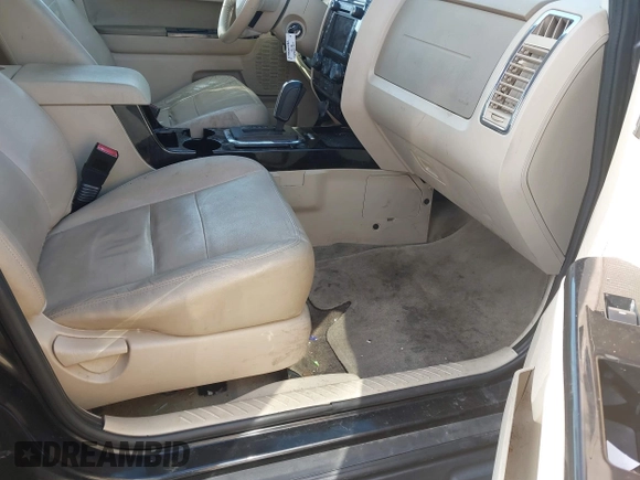 2012 Ford Escape Limited with VIN 1FMCU0E72CKC04049, listed as a IAAI auction lot 41965039 with 158,428 mi miles. Bid and sale history available at carsss.com. Image 5.