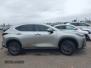 2022 Lexus NX 350h с VIN JTJAKCEZ3N5003098, выставлен на аукционе IAAI как лот 42421013 с пробегом 29 566 миль миль и . История ставок и продаж доступна на DreamBid. Изображение 13.