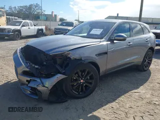 2020 Jaguar F-Pace 25t Prestige z VIN SADCK2FXXLA660346, wystawiony jako IAAI lot #41482264 z przebiegiem 36 160 mil mil oraz . Historia ofert i sprzedaży dostępna na DreamBid. Obrazek 17.