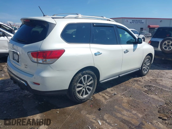 2016 Nissan Pathfinder SL with VIN 5N1AR2MM2GC630223, listed as a IAAI auction lot 42552737 with 89,332 mi miles and . Bid and sale history available at DreamBid. Image 4.