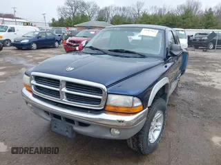 2001 Dodge Dakota Sport with VIN 1B7GG22N81S220121, listed as a IAAI auction lot 41907923 with Not Provided miles and . Bid and sale history available at carsss.com. Image 17.