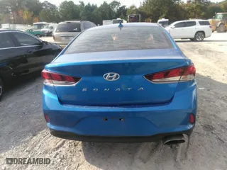 2019 Hyundai Sonata Sport with VIN 5NPE34AF6KH760270, listed as a IAAI auction lot 40956070 with 92,664 mi miles. Bid and sale history available at carsss.com. Image 16.