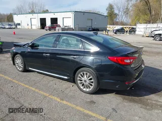 2015 Hyundai Sonata Limited with VIN 5NPE34AF4FH082978, listed as a IAAI auction lot 40717431 with 84,870 mi miles and . Bid and sale history available at carsss.com. Image 3.