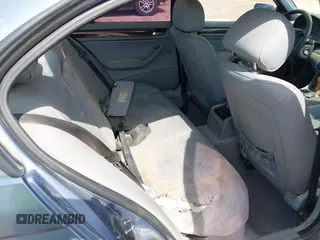 2002 BMW 3 Series 325i z VIN WBAEV33462KL68548, wystawiony jako IAAI lot #42755732 z przebiegiem Nie podano mil oraz . Historia ofert i sprzedaży dostępna na DreamBid. Obrazek 8.