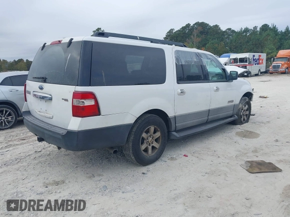2007 Ford Expedition EL SSV with VIN 1FMFK165X7LA17471, listed as a IAAI auction lot 37941369 with 1 mi miles. Bid and sale history available at carsss.com. Image 4.