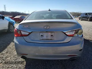 2013 Hyundai Sonata SE z VIN 5NPEC4AC7DH786496, wystawiony jako Copart lot #47479885 z przebiegiem 158 561 mil mil oraz Czysty tytuł • Clean title. Historia ofert i sprzedaży dostępna na DreamBid. Obrazek 6.